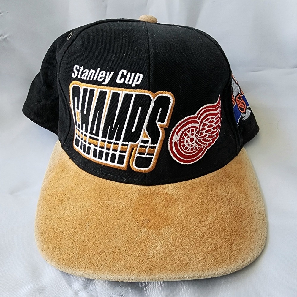 Starter Stanley Cup‎ Champions Detroit Red Wings Hat Cap 1997 Rare Original NHL